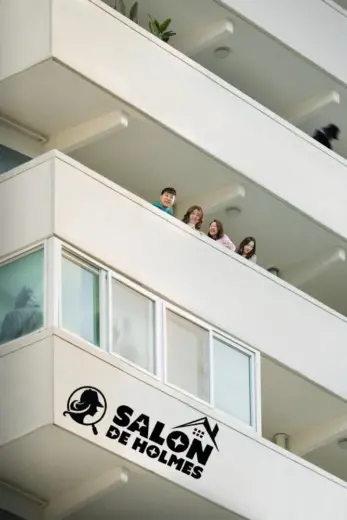 مسلسل صالون هولمز Salon De Holmes كامل